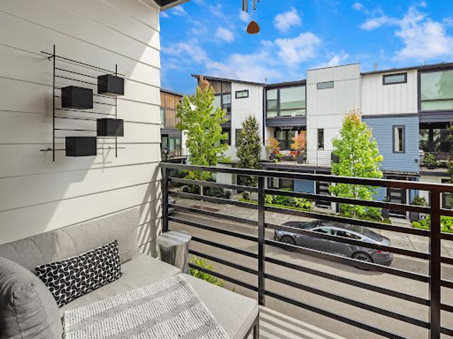 Apartment for sale in Bothell, Washington