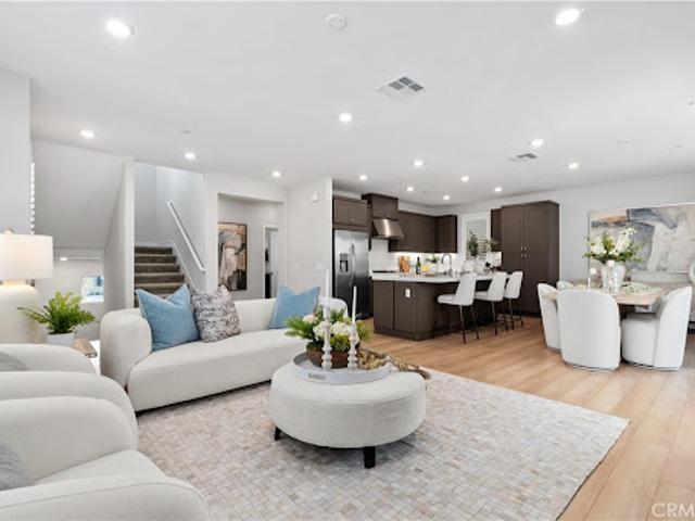 Apartment for sale in Foothill Ranch, California