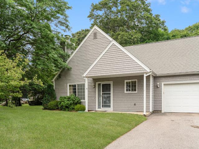 Apartment for sale in Narragansett, Rhode Island