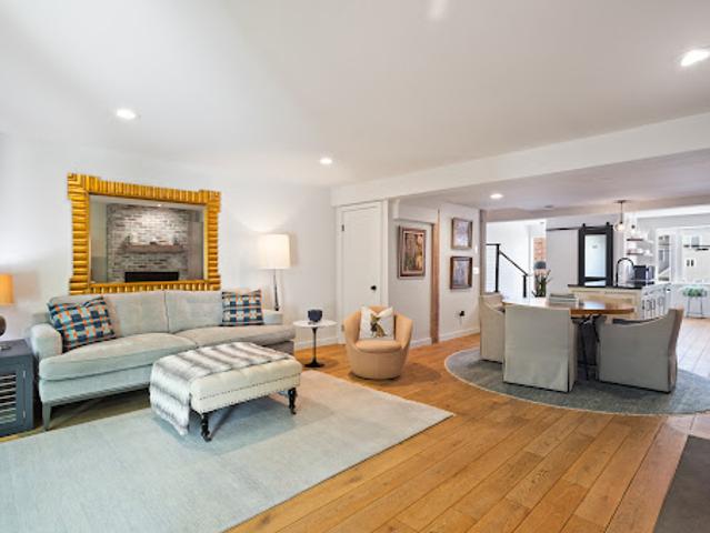 Apartment for sale in Stamford