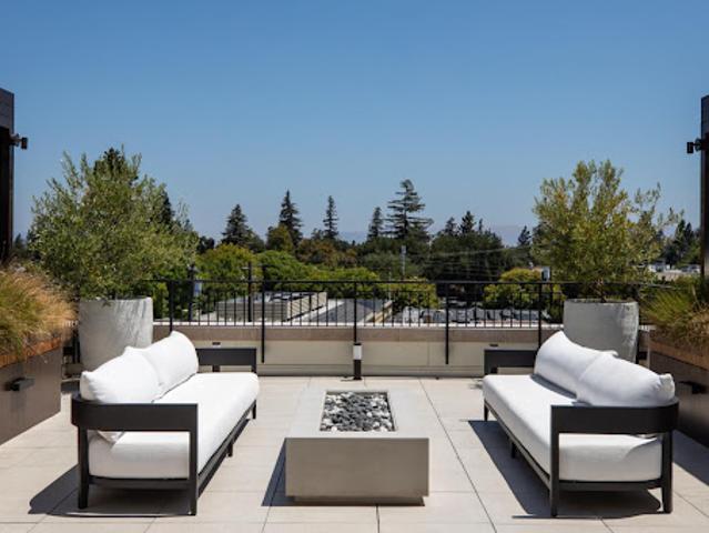 Apartment for sale in Los Altos, California
