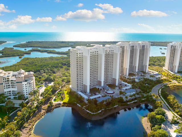 Apartment for sale in Naples, Florida