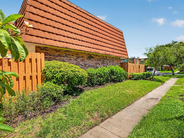 Apartment for sale in Fort Myers, Florida