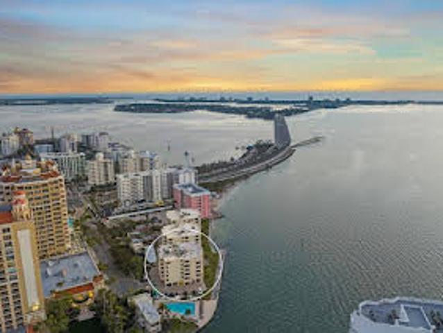 Apartment for sale in Sarasota