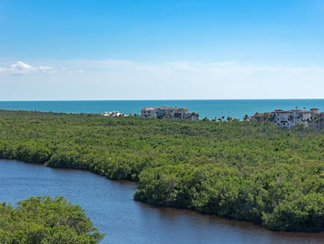 Apartment for sale in Naples, Collier County