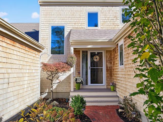 Apartment for sale in Yarmouth Port, Massachusetts