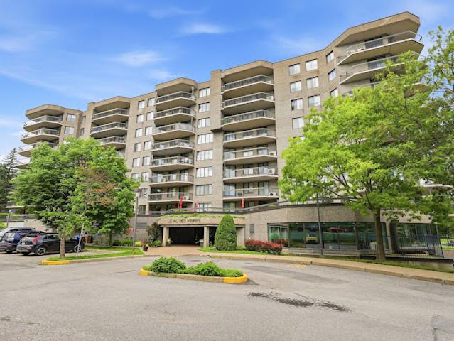 Apartment for sale in Laval, Quebec