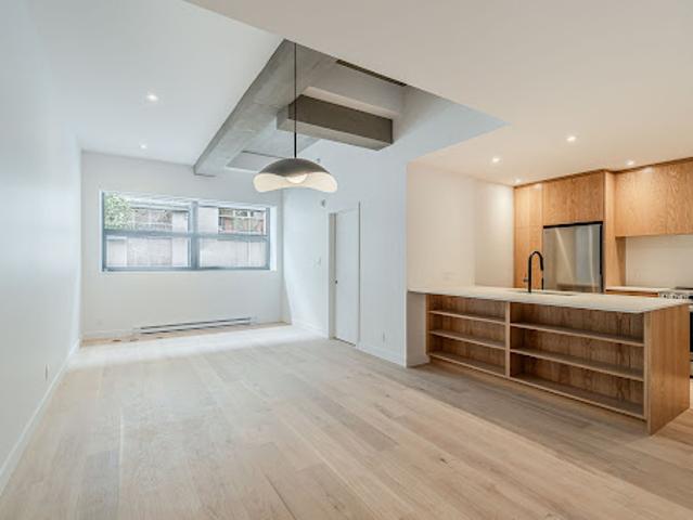 Apartment for rent in St. Leonard's, Quebec
