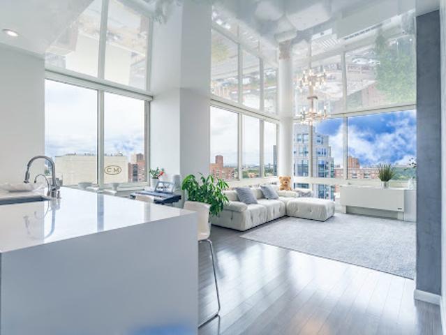 Apartment for sale in Forest Hills