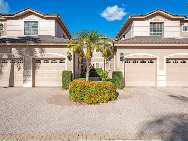 Apartment for sale in Naples, Florida