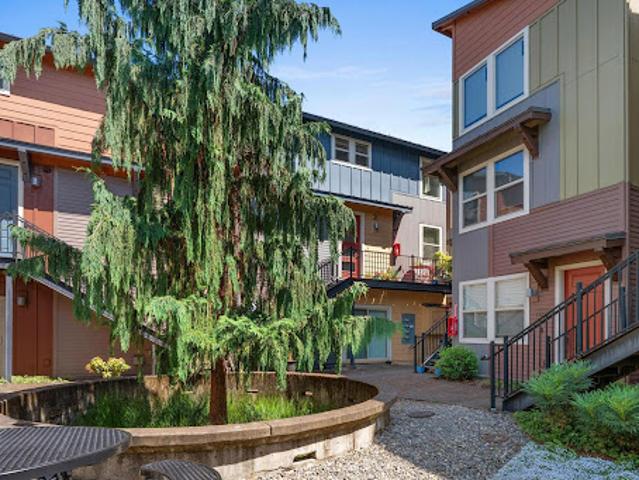 Apartment for sale in Oregonia