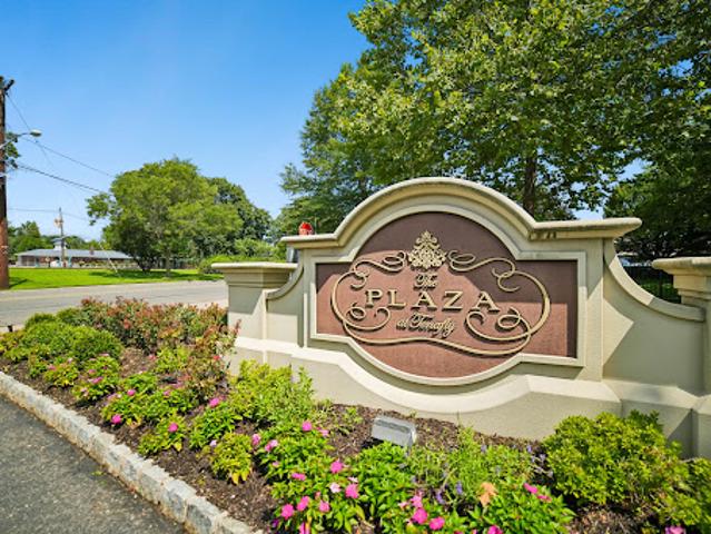 Apartment for sale in Tenafly, New Jersey
