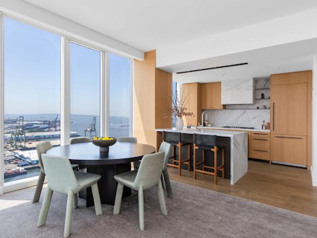 Apartment for sale in Arverne, New York