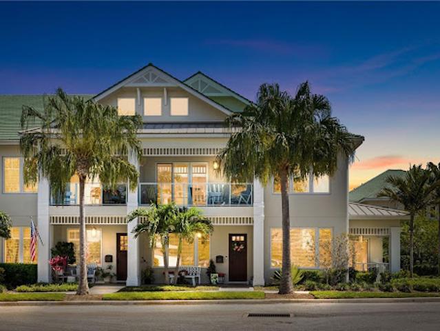 Apartment for sale in Belleair, Pinellas County