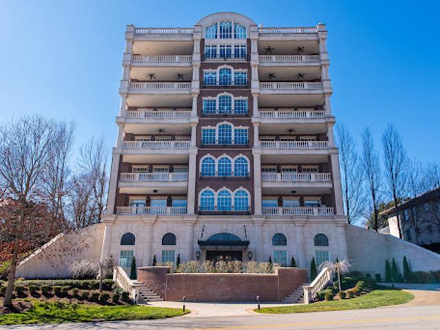 Apartment for sale in Louisville, Kentucky