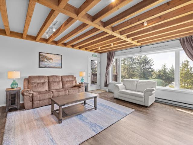 Apartment for sale in Seaview, Washington