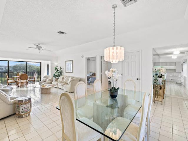 Apartment for sale in Naples, Florida