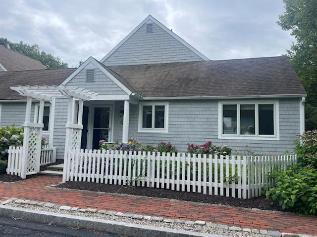 Apartment for sale in Mashpee, Massachusetts
