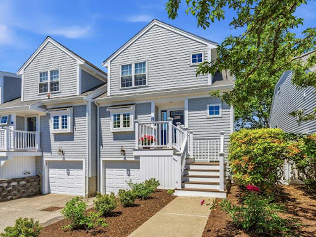 Apartment for sale in East Falmouth, Massachusetts