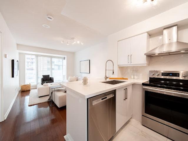 Apartment for sale in Woburn, Ontario