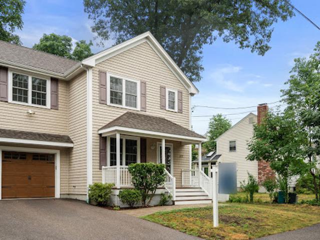 Apartment for sale in Auburndale, Massachusetts