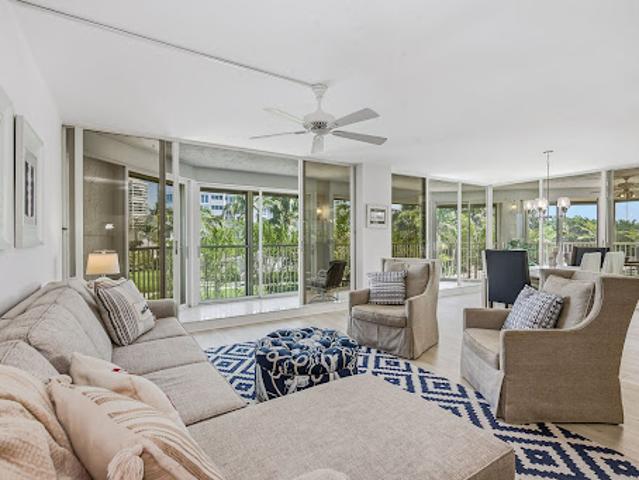 Apartment for sale in Naples, Florida
