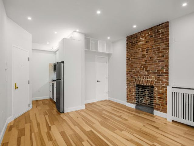 Apartment for sale in Arverne, New York