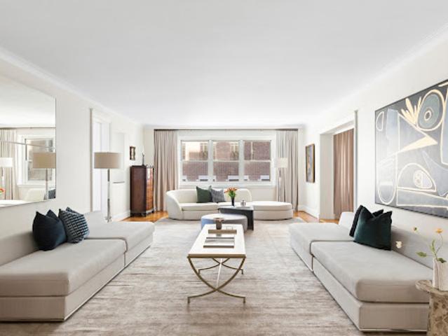 Apartment for sale in Arverne, New York