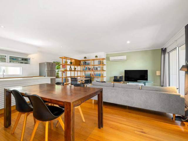 Apartment for rent in Norman Park, Greater Brisbane