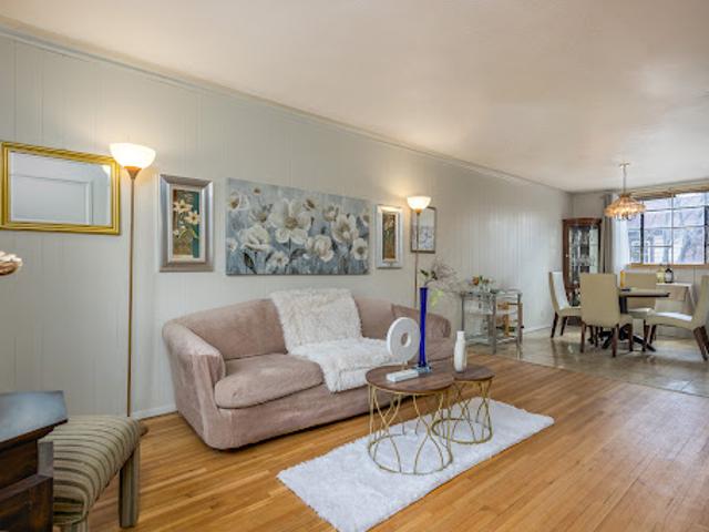 Apartment for sale in The Bronx, Arverne