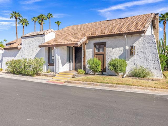 Apartment for sale in Palm Springs, California