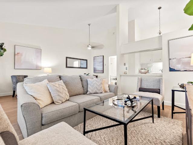 Apartment for sale in Redondo Beach, California