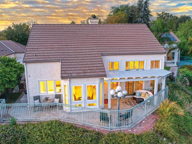 Apartment for sale in Riverside, California