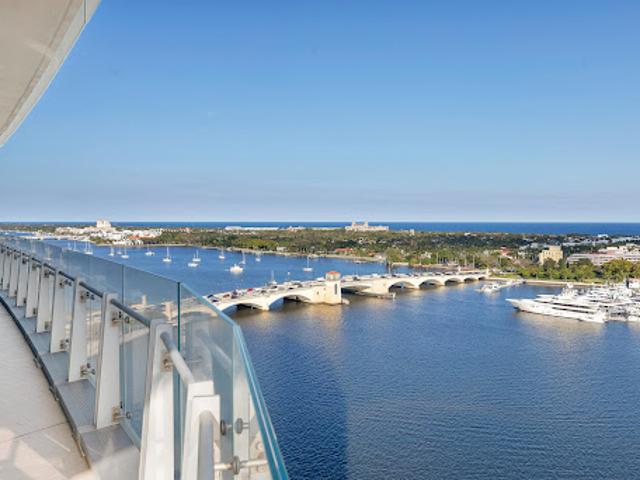 Apartment for sale in West Palm Beach