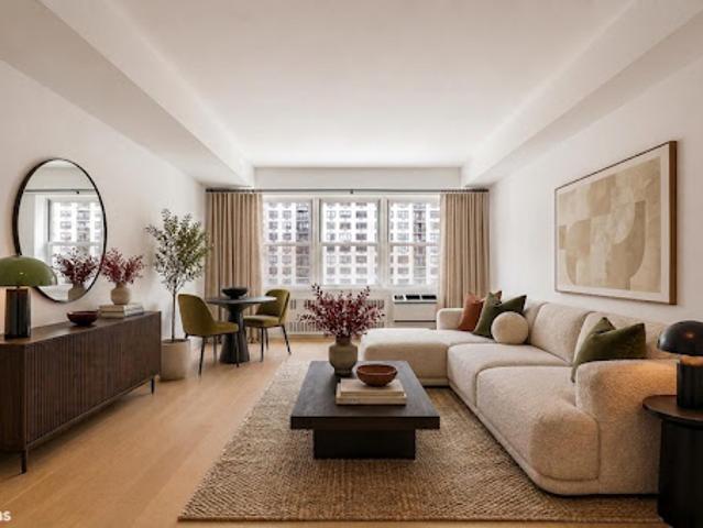 Apartment for sale in Arverne, New York