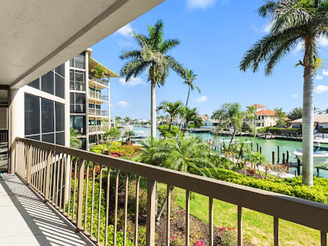 Apartment for sale in Marco Island, Florida