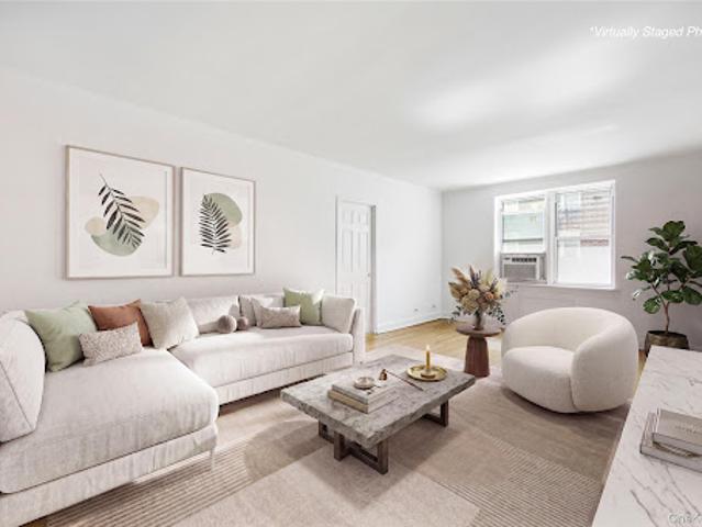Apartment for sale in Queens, Arverne