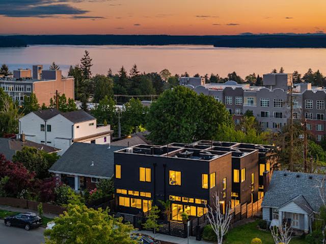 Apartment for sale in Seattle