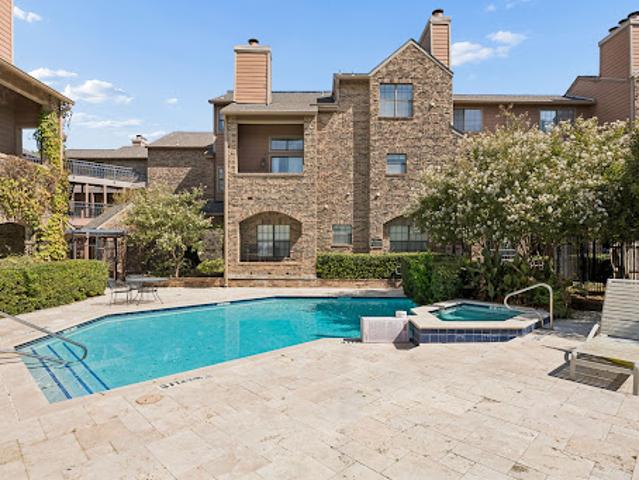Apartment for sale in University Park, Maryland