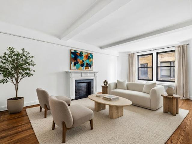 Apartment for sale in Arverne, New York