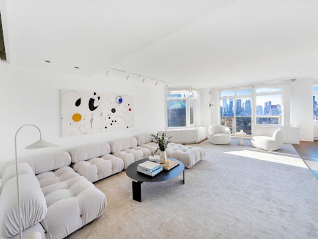 Apartment for sale in Arverne, New York