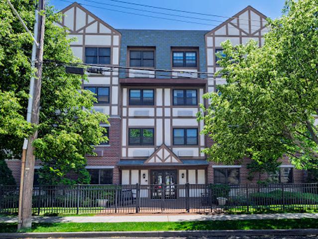 Apartment for sale in Nassau, New York
