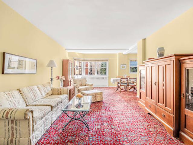 Apartment for sale in Arverne, New York