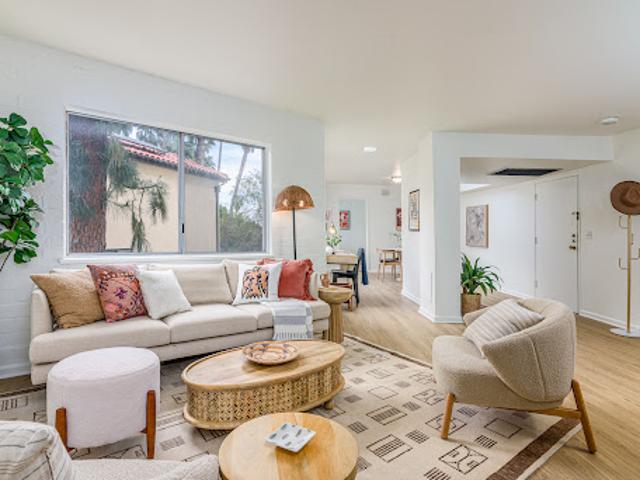 Apartment for sale in Los Angeles Apartment for sale in Los Angeles
