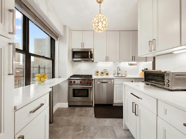 Apartment for sale in Arverne, New York