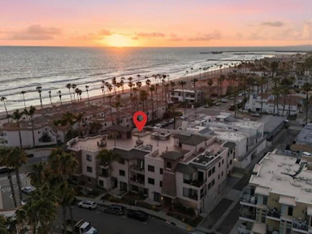 Apartment for sale in Oceanside, California