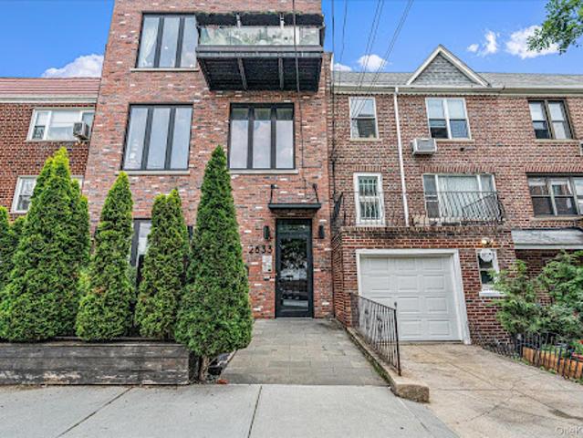 Apartment for sale in Arverne, New York