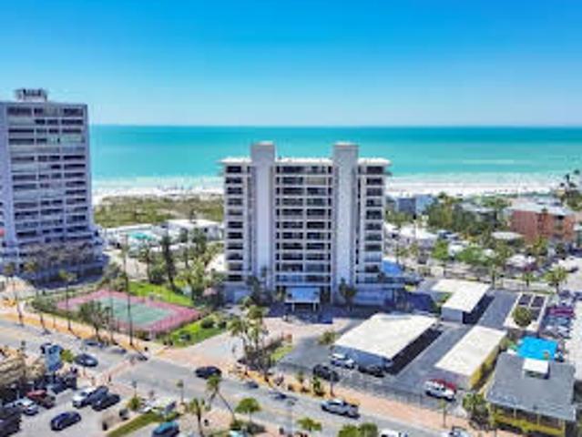 Apartment for sale in Sarasota