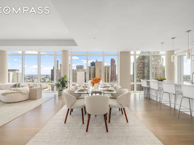 Apartment for sale in Arverne, New York