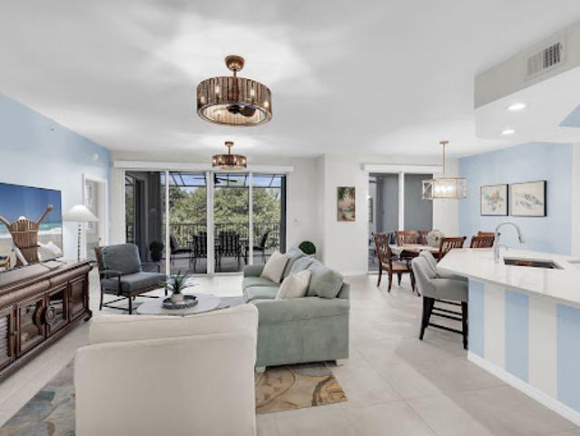 Apartment for sale in Marco Island, Florida
